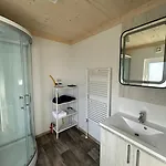 度假居 Cube 97 I 4 Persoons Met Hottub Zennewijnen