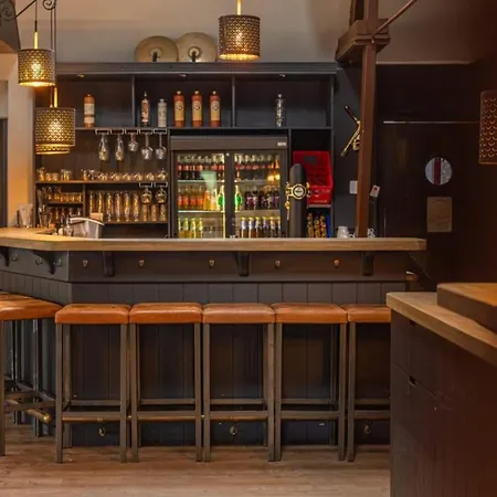 Cube 97 I 4 Persoons Met Hottub Holiday home Zennewijnen