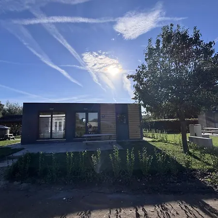 Cube 97 I 4 Persoons Met Hottub *