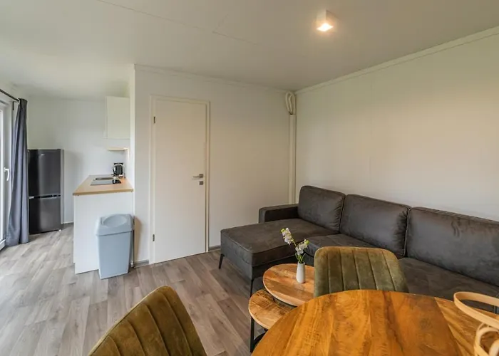 Cube 97 I 4 Persoons Met Hottub *