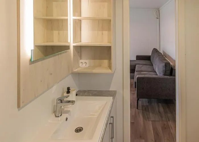 Cube 97 I 4 Persoons Met Hottub