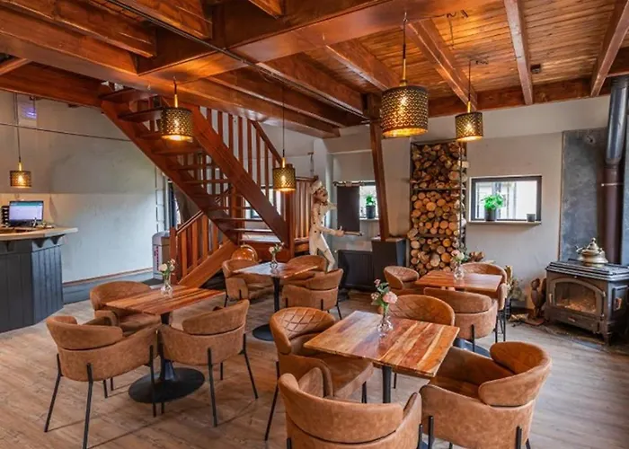 Hébergement de vacances Cube 97 I 4 Persoons Met Hottub Zennewijnen